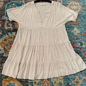 Casual Tiered V-Neck Tunic Dress in Light Beige